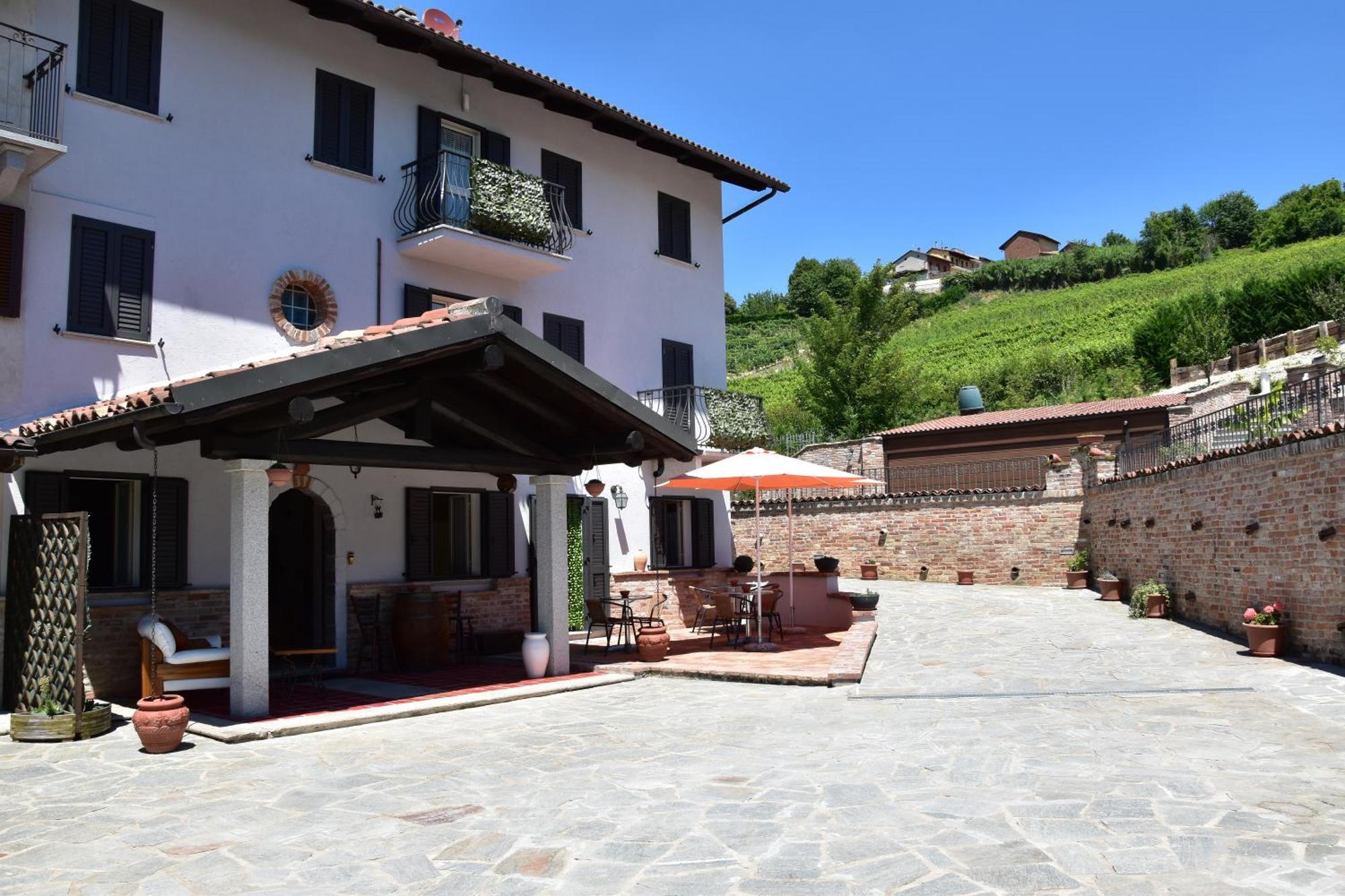 B&B La Dolce Vita Priocca エクステリア 写真
